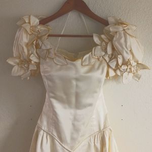 **on hold** VINTAGE Wedding Dress